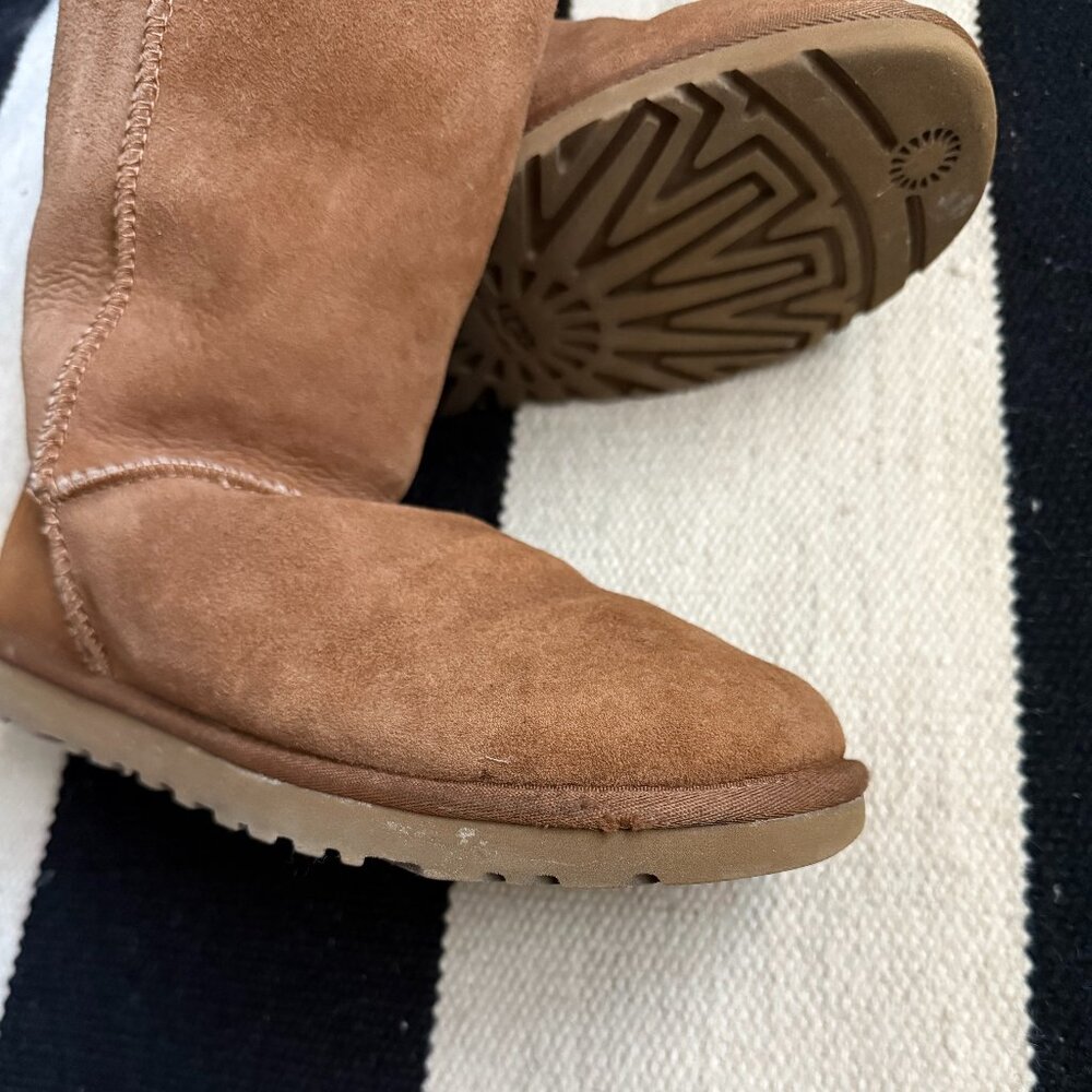 UGG Classic Tall II Boot, Size 9/EU40 - Picture 5 of 7